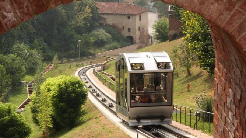 Muoversi nel Monregalese in bus (e in funicolare)